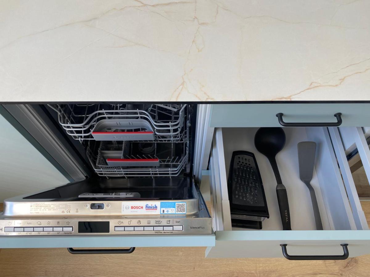 Siauliai Center Visinskio New Self Check In Bagian luar foto